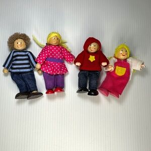 Lot Of 4~MELISSA & DOUG Wooden Dolls Dollhouse Family Posable 4.5"